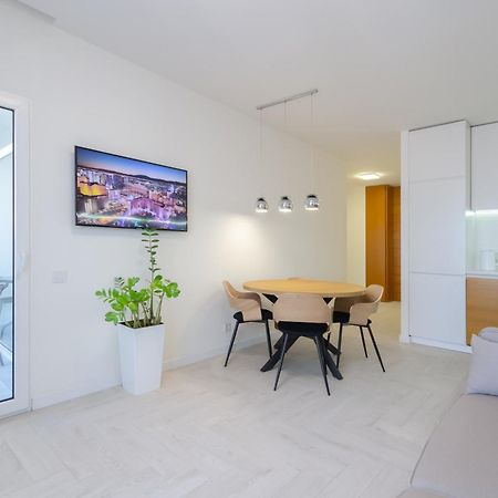 Petrovdom 234-241-86-96 In City View Apartments At Rc Kvartet,Near Central Railway Station 키예프 외부 사진